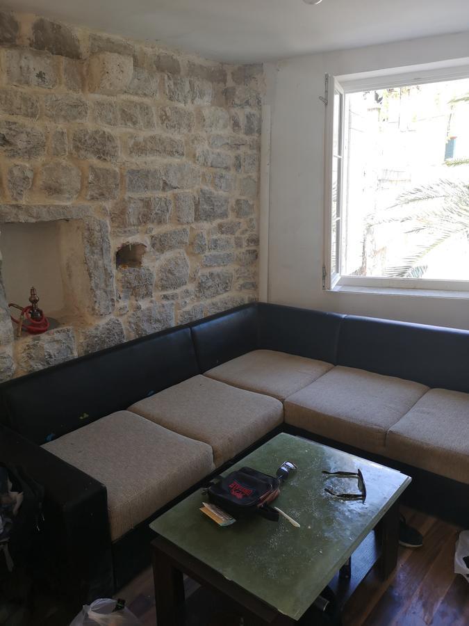 Hostel Michel Budva Exteriör bild
