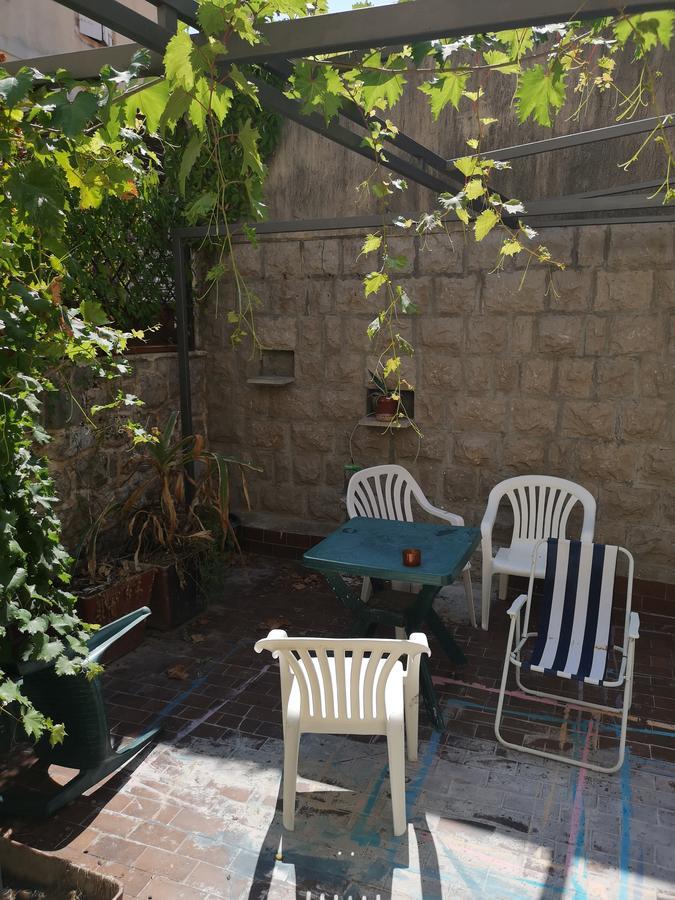 Hostel Michel Budva Exteriör bild