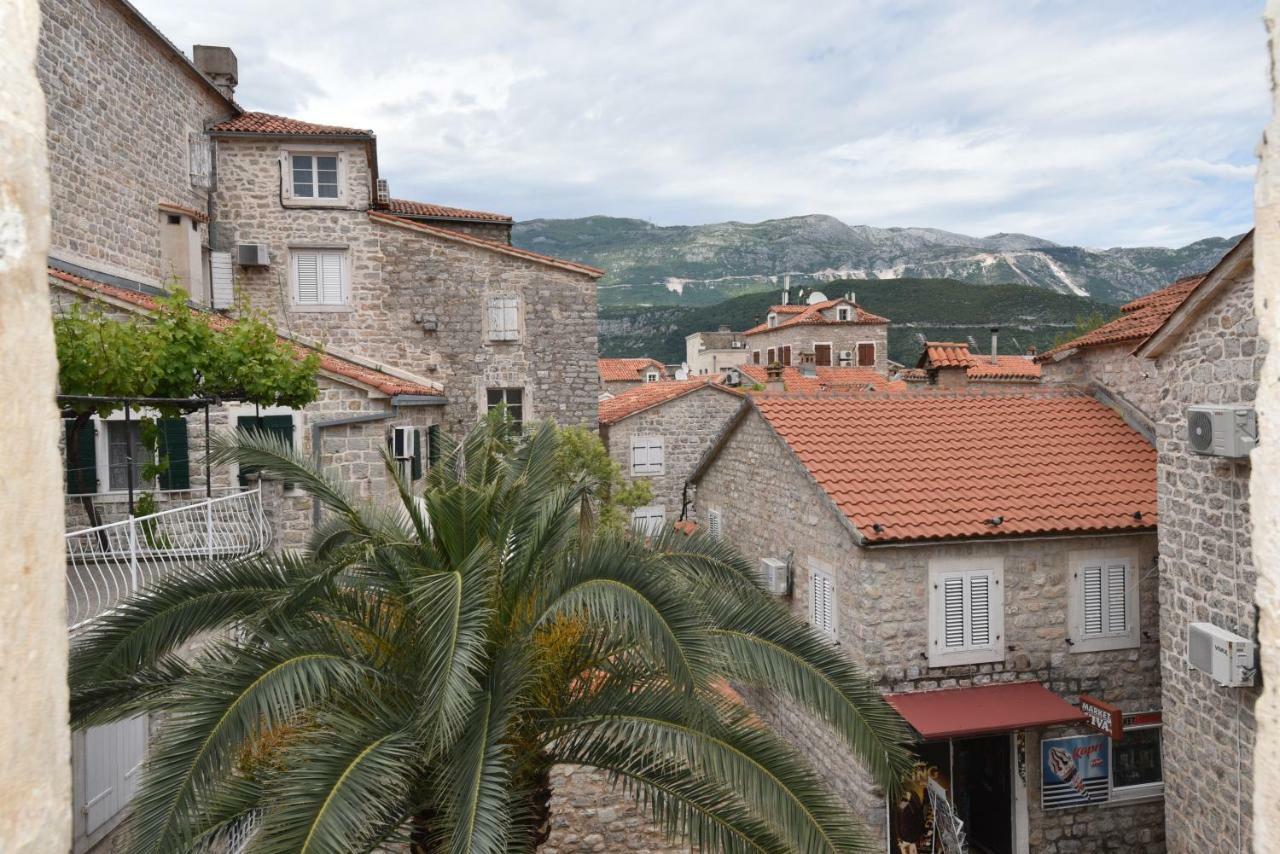 Hostel Michel Budva Exteriör bild